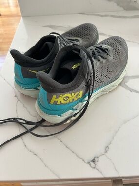 Men’s 9 1/2 Hokas